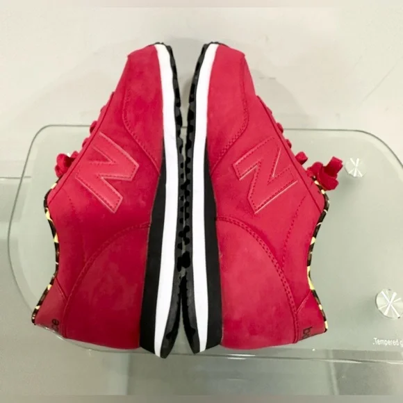 New Balance 501 Women’s Size 11 Red ,Leopard Print, Feminine And Functional - Picture 8 of 10